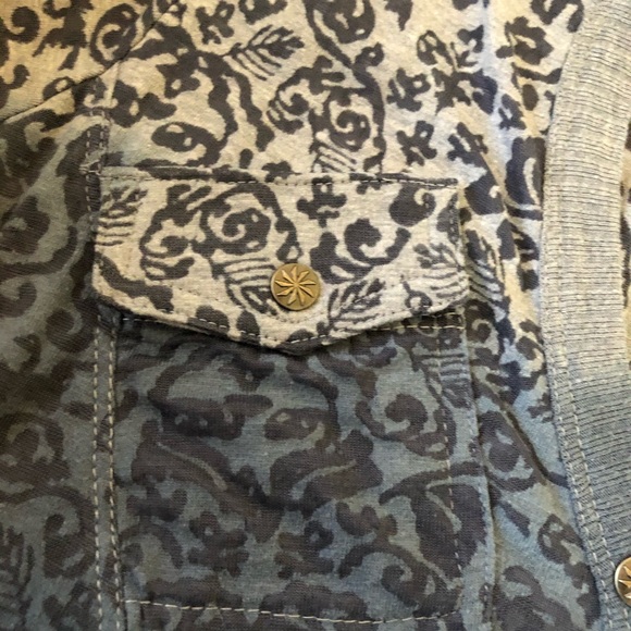 Athleta Granite Grey BoxWood Short Sleeve Top Sz S.    P32 - Picture 5 of 7